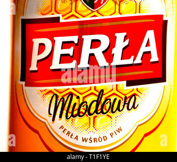 Il polacco "miele" Birra (perla) 6% lager aromatizzata con miele di Lublino regione della Polonia Foto Stock