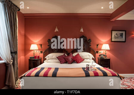 "Letto doppio in stile vittoriano di camera The Zetter Townhouse a Londra, Inghilterra Foto Stock