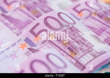 Close-up houndred cinque banconote Denaro e valuta Foto Stock