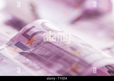 Close-up houndred cinque banconote Denaro e valuta Foto Stock