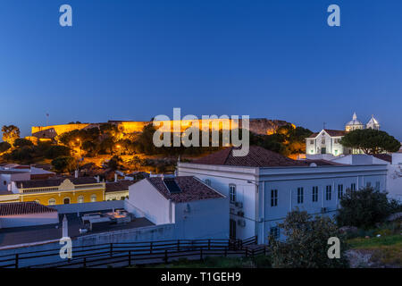 Castello di Castro Marim, Algarve, al tramonto Foto Stock