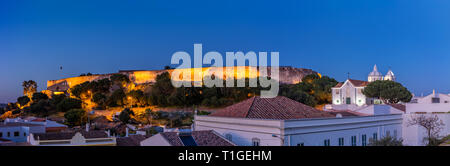 Castello di Castro Marim, Algarve, al tramonto Foto Stock