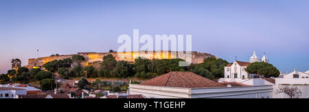 Castello di Castro Marim, Algarve, al tramonto Foto Stock