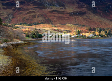 Frazione di Conchra sul Loch Long, Kyle of Lochalsh, Highlands scozzesi, Scotland, Regno Unito Foto Stock