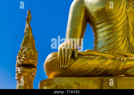 La grande statua del Buddha in Thailandia Phucket Foto Stock