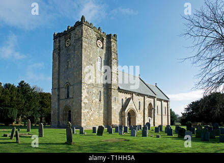 Chiesa di San Michele e Tutti gli Angeli, Garton sul Wolds, East Yorkshire, Inghilterra, Regno Unito Foto Stock