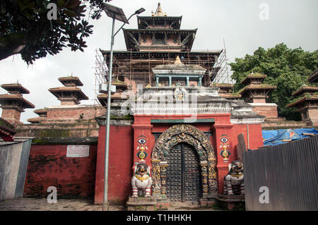 Cancello anteriore del Tempio di Taleju,Durbar Square, Kathmandu, Nepal Foto Stock