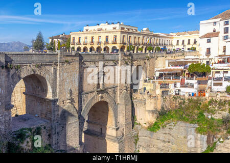Nuovo ponte di Ronda (Puente Nuevo), la Spagna oltre il Tajo Gorge Foto Stock