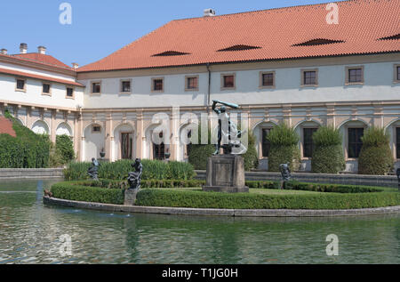 Praga: stagno in giardini Wallenstein Foto Stock