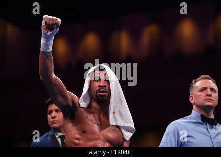 Oxon Hill, Maryland, Stati Uniti d'America. 24 Mar, 2019. ANTHONY PETERSON celebra seguendo la junior welterwweight corrispondono a MGM Porto Nazionale in Oxon Hill, Maryland. Credito: Amy Sanderson/ZUMA filo/Alamy Live News Foto Stock