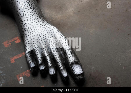 Sheffield, Regno Unito - 27 Marzo 2019: Mausoleo dei giganti presentano da flemma al testimone oculare funziona Foto Stock