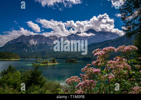 Eibsee Garmisch-Partenkirchen - Vista Lago Bei, Baviera, Germania Foto Stock