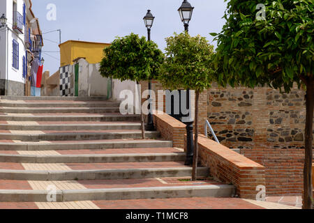 Scene di strada e architettura in Velez-Malaga, Axarquia, Malaga, Andalusia, Costa del Sol, Spagna Foto Stock