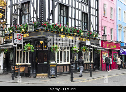 I tre levrieri, Greek Street, Soho, London, England, Regno Unito Foto Stock