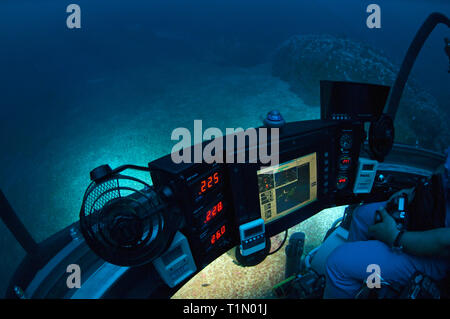 Deep sea adventure, viaggio sub con submarin 'DeepSee', Cocos Island, Costa Rica Foto Stock