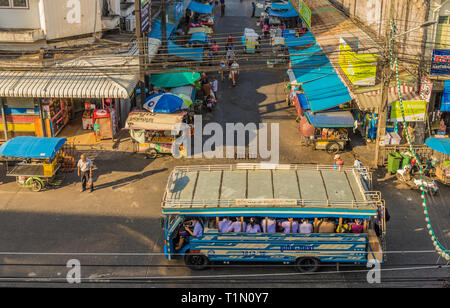 Una tipica scena nella città di Phuket Thailandia Foto Stock