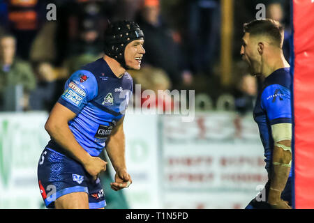 Xxii Marzo 2019 , Mend-a-tubo Jungle, Inghilterra; Betfred Super League, Round 7, Castleford Tigers vs St Helens ; Jonny Lomax di Saint Helens celebra la sua prova a credito: Craig Milner/news immagini Foto Stock