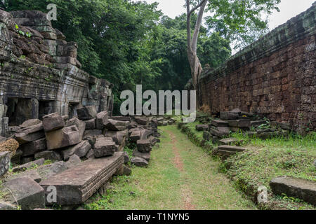 Il cortile interno al Preah Khan vicino tempio di Angkor Wat Foto Stock