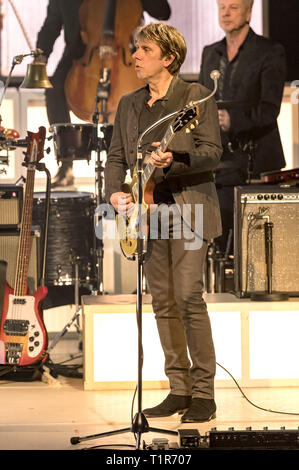 Hannover, Deutschland. 26 Mar, 2019. Gli analoghi eseguire 'l'Album Bianco' im Theater am Aegi. Hannover, 26.03.2019 | Verwendung weltweit Credito: dpa/Alamy Live News Foto Stock