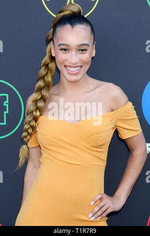 Los Angeles, CA, Stati Uniti d'America. 27 Mar, 2019. LOS ANGELES - MAR 27: NEZZA al 2 ° annuale Vertice Freeform a Goya Studios su Marzo 27, 2019 a Los Angeles, CA Credito: Kay Blake/ZUMA filo/Alamy Live News Foto Stock