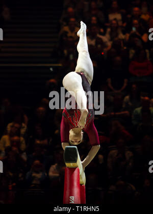 Birmingham, Inghilterra, Regno Unito. 23 marzo, 2019. In Russia la Aliya Mustafina in azione durante la donna della concorrenza del fascio durante il 2019 Gymnastics World Cup, Foto Stock