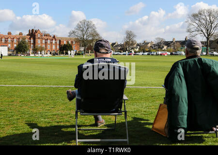 Cambridge, Regno Unito 26 marzo 2019: una vista generale durante il Cambridge MCCU v Essex, a Fenners Cricket Ground, Cambridge, Cambridgeshire, Regno Unito. Foto Stock