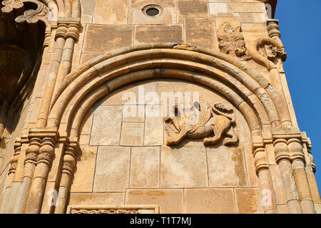 Foto & immagine della pietra esterna decorazioni di lavoro dell'Samtavisi Cattedrale Ortodossa Georgiana, XI secolo, Shida Karti Regione, Georgia (paese) Foto Stock