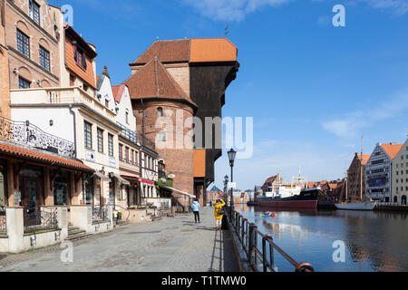 Gdansk old town waterfront promenade, Polonia Foto Stock