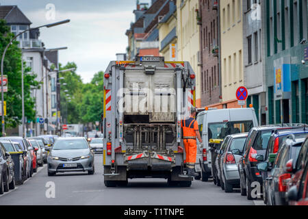 Muellauto, AWB Koeln, Nordrhein-Westfalen, Deutschland Foto Stock