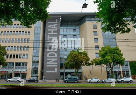 Kundenzentrum Lindenthal, Aachener Strasse, Koeln, Nordrhein-Westfalen, Deutschland Foto Stock