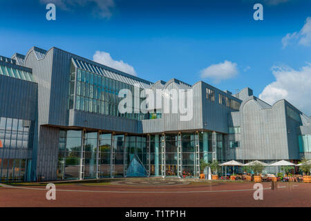 Museo Ludwig, Heinrich-Boell-Platz, Koeln, Nordrhein-Westfalen, Deutschland, Heinrich-Böll-Platz Foto Stock