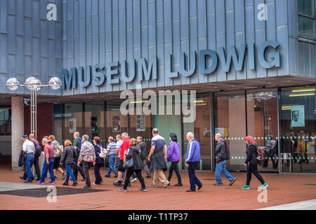 Museo Ludwig, Heinrich-Boell-Platz, Koeln, Nordrhein-Westfalen, Deutschland Foto Stock