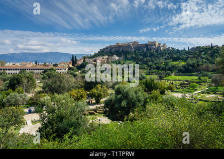 Una vista attraverso l'Agora all'Acropoli di Atene, Grecia. Foto Stock