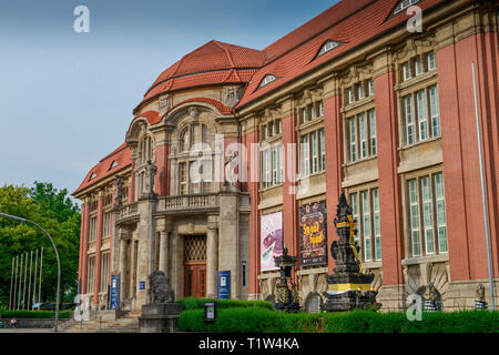 Museum fuer Voelkerkunde, Rothenbaumchaussee, Amburgo, Deutschland Foto Stock