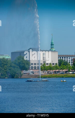 Hamburger Kunsthalle, Alsterfontaene, Binnenalster, Amburgo, Deutschland Foto Stock