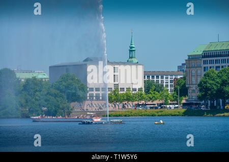 Hamburger Kunsthalle, Alsterfontaene, Binnenalster, Amburgo, Deutschland Foto Stock
