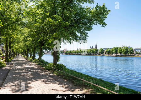 Lungolago, Pfaffenteich, Schwerin, Meclemburgo-Pomerania Occidentale, Germania Foto Stock