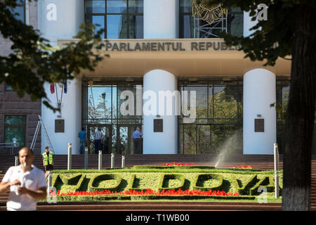 01.09.2016, Chisinau, Chisinau, Moldavia - Il Parlamento della Repubblica di Moldova. 00A160901D097CAROEX.JPG [modello di rilascio: NO, la proprietà di rilascio: NO (c) Foto Stock