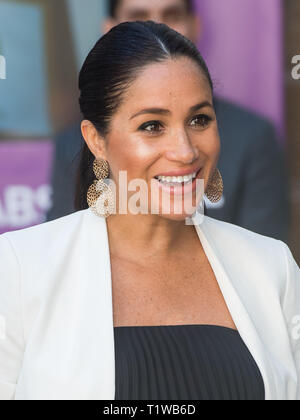 Il Duca e la Duchessa di Sussex visitare i giardini andalusi e ascoltate circa il potenziamento dei giovani in Marocco da un certo numero di giovani imprenditori sociali. Dotato di: Meghan Duchessa di Sussex, Meghan Markle dove: Rabat, Marocco quando: 25 Feb 2019 Credit: WENN.com Foto Stock