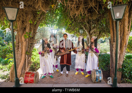 Il Duca e la Duchessa di Sussex visitare i giardini andalusi e ascoltate circa il potenziamento dei giovani in Marocco da un certo numero di giovani imprenditori sociali. Dotato di: atmosfera dove: Rabat, Marocco quando: 25 Feb 2019 Credit: WENN.com Foto Stock