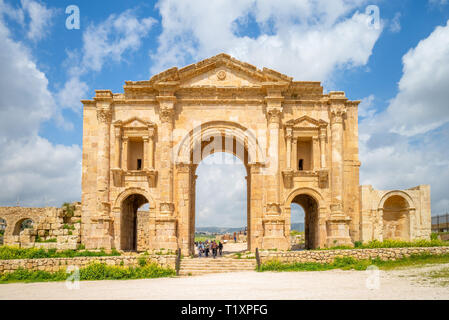 Arco di Adriano, gate di Jerash, Amman, Giordania Foto Stock