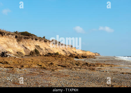 Effetti di erosione costiera, Benacre, Suffolk, Regno Unito. Foto Stock