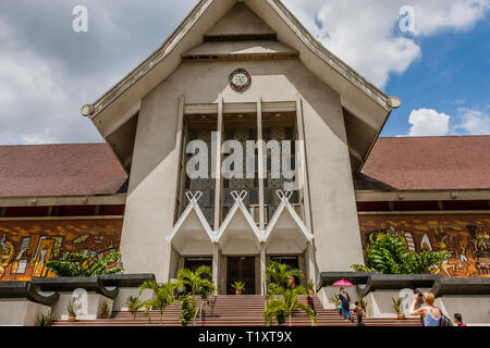 L' entrata principale del Museo Nazionale della Malesia a Kuala Lumpur Foto Stock