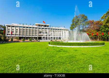 Indipendenza Palace o Palazzo della Riunificazione è un pubblico principale punto di riferimento nella città di Ho Chi Minh in Vietnam Foto Stock