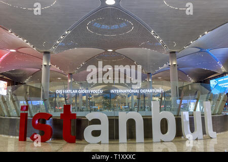 Istanbul, Turchia - 14 Febbraio 2019: terminale di Istanbul Nuovo Aeroporto (IST/ISL) in Turchia. Foto Stock