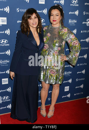 Los Angeles, Stati Uniti d'America. 28 Mar, 2019. Gina Gershon, Jennifer Tilly 039 assiste il trentesimo annuale di GLAAD Media Awards di Los Angeles presso il Beverly Hilton Hotel il 28 marzo 2019 a Beverly Hills, la California. Credito: Tsuni/USA/Alamy Live News Foto Stock