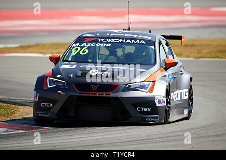 Barcellona, Spagna. 29 marzo, 2019. PWR Racing Mikel Azcona (ESP) CUPRA TCR in azione durante il test WTCR presso il Circuito di Catalunya. Credito: Pablo Guillen/Alamy Live News Foto Stock