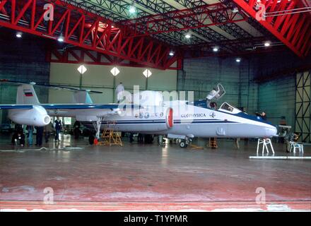 Myasishchev M-55, ex militare sovietico spy aereo, dal 1992 impiegato dal comitato scientifico Consorzio Europeo Geophysica atmosfera per ricerche sulla fascia di ozono stratosferico, stratosfera-troposfera interazione e le sue ripercussioni sul riscaldamento globale Foto Stock