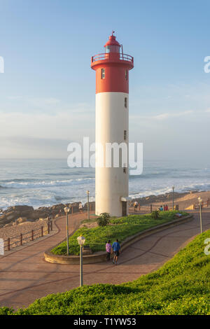 Umhlanga Lighthouse Beach a sunrise, Umhlanga Rocks, Umhlanga, KwaZulu-Natal, Sud Africa Foto Stock