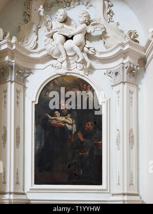 Bevagna Umbria Italia Italia. Vista interna, chiesa di San Francesco costruita XIII secolo (1275). Olio su tela di San Giuseppe da Copertino Foto Stock